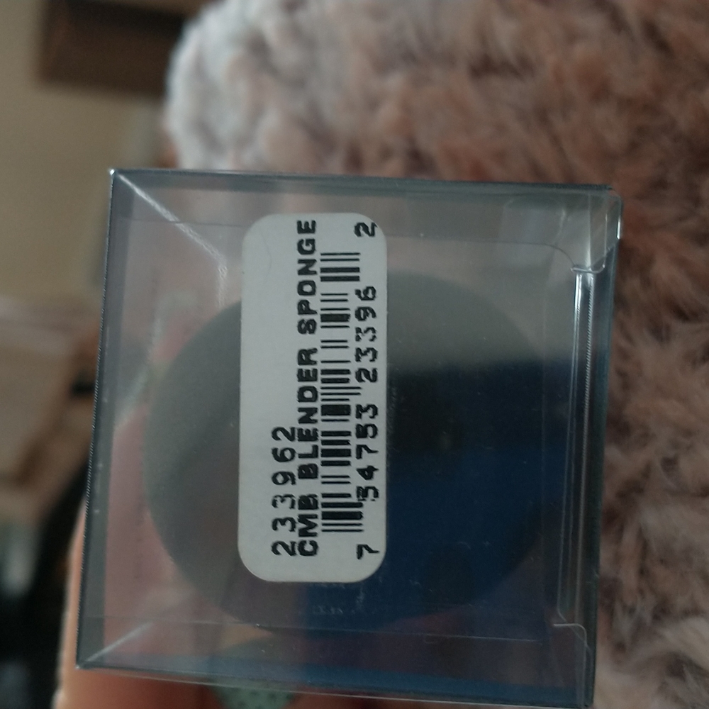 Foundation Blending sponge - Picture 2 of 3